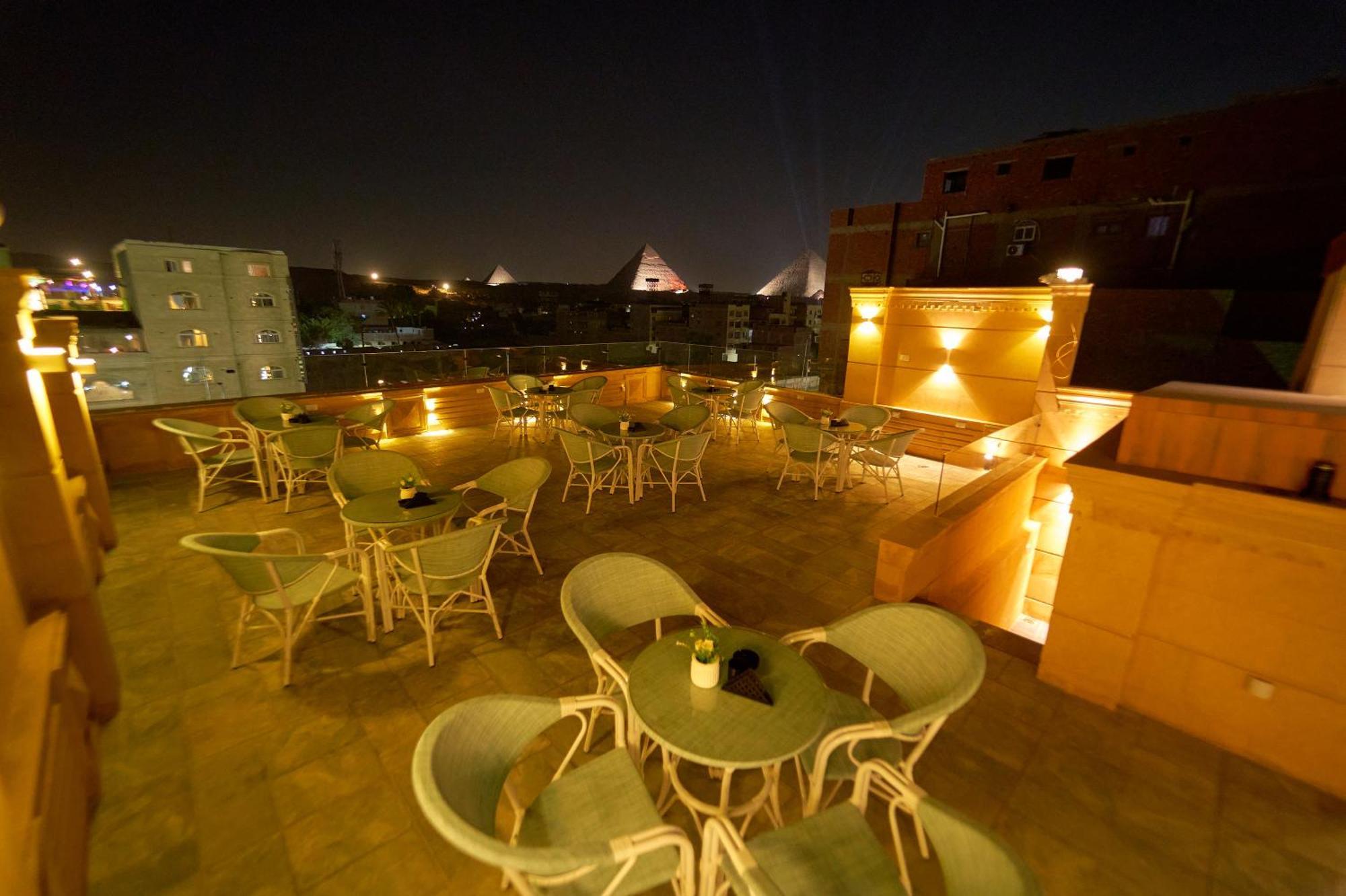 Crown Pyramids View Hotel Giza Esterno foto