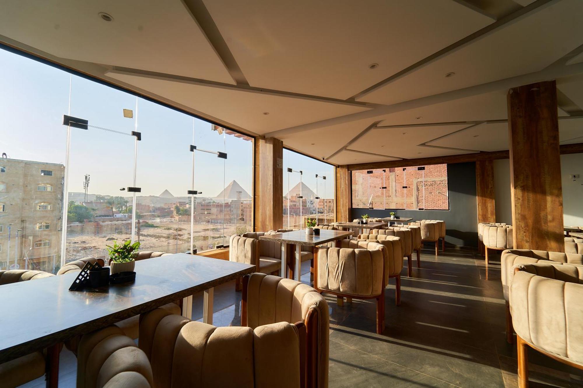 Crown Pyramids View Hotel Giza Esterno foto